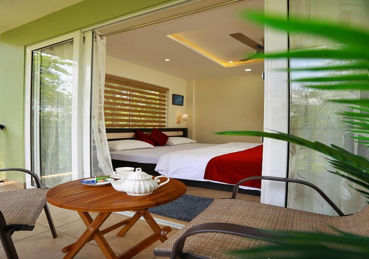 Glad Valley Wayanad By Lexstays-Tea Estate Villa エクステリア 写真